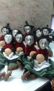 la-vieja-del-monte-las-chicas-del-coro